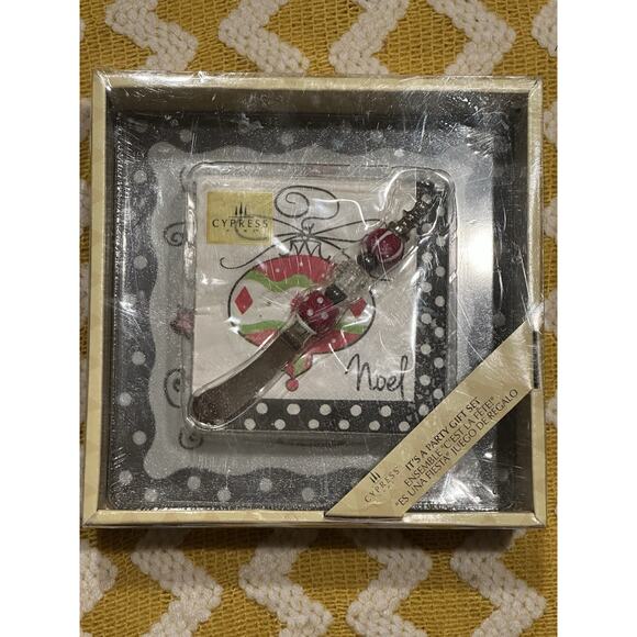 Cypress Home It’s A Party Gift Set Christmas Noel Spreader Glass Board Napkins - Picture 1 of 4